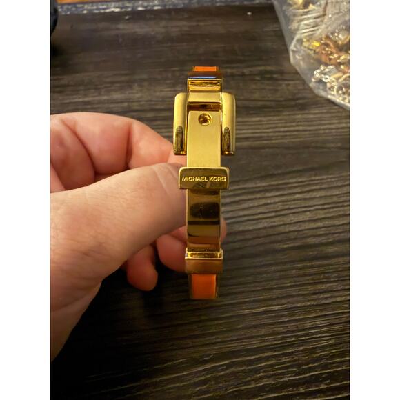 MICHAEL KORS Buckle Enamel Bangle Orange-Goldtone Bracelet - Picture 2 of 6
